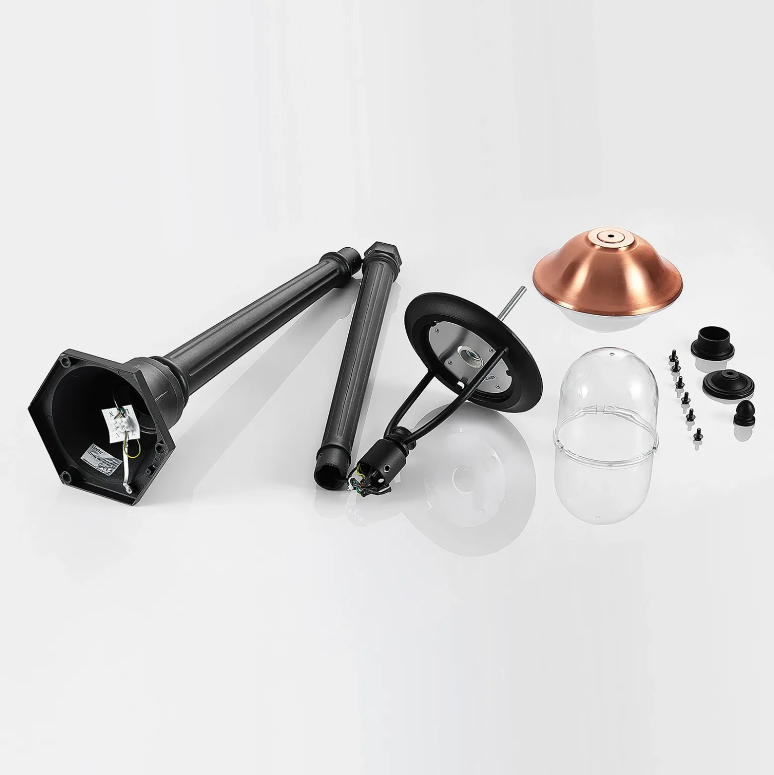 Lámpara de exterior Lindby Clint, 177 cm, metal, resistente al agua salada, E27