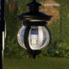 Lámpara de exterior Lindby Farley, 215 cm, 2 luces, IP44, E27