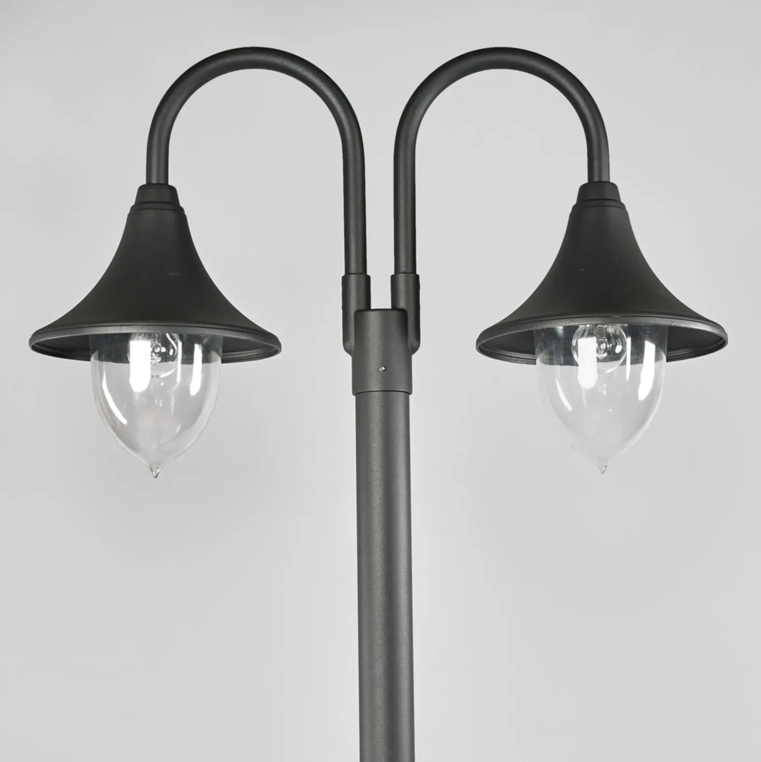 Lámpara de exterior Madea de Lindby, gris, 2 luces, 212 cm, E27, IP44