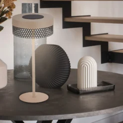 Lámpara de mesa con batería Booha, beige, metal, IP44, atenuable