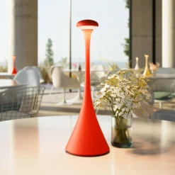 Lámpara de mesa LED batería Nudrop IP54 rojo fuego
