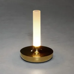 Lámpara de mesa LED Biarritz IP54 batería CCT, oro