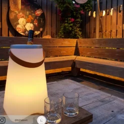 Lámpara de mesa LED Jamaica con altavoz bluetooth