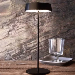 Lámpara de mesa LED Miram, batería, negro