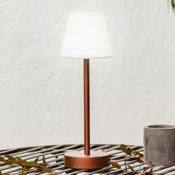 Lámpara de mesa LED Newgarden Lola Slim con batería, oro rosa