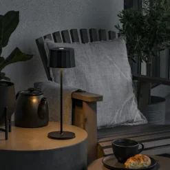 Lámpara de mesa LED Positano para exterior, negro