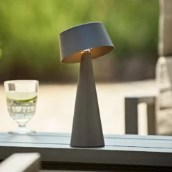 Lámpara de mesa LED recargable Solino, grafito, solar/USB, 26 cm IP44