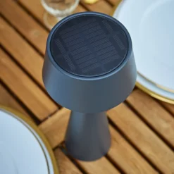 Lámpara de mesa LED recargable Solino, grafito, solar/USB, 26 cm IP44