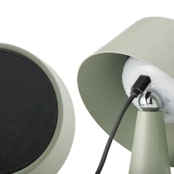 Lámpara de mesa LED recargable Solino, verde, solar/USB, 26 cm, IP44
