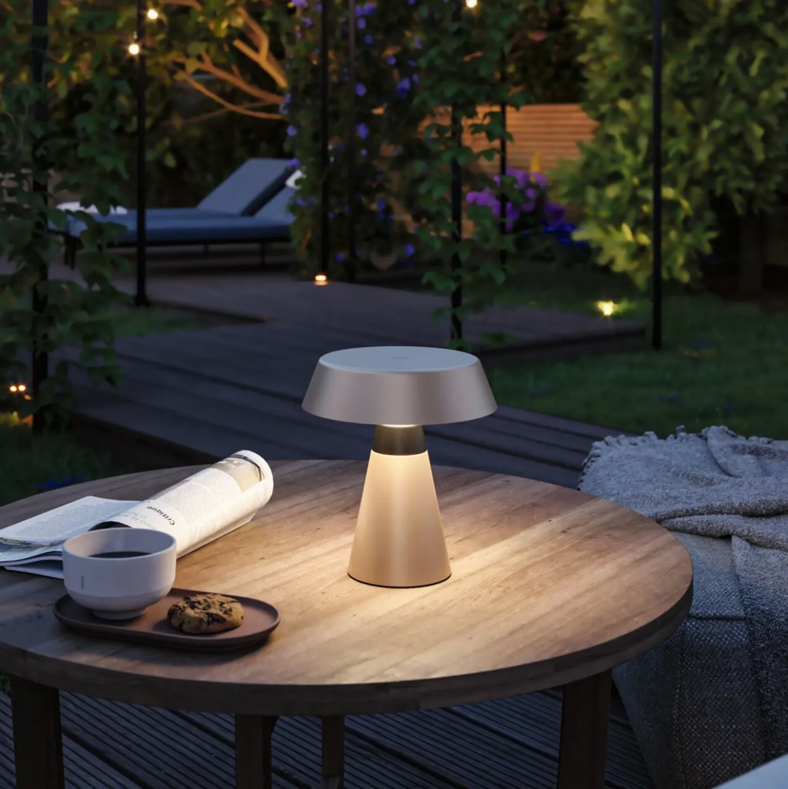 Lámpara de mesa LED recargable Paulmann Lirox, beige/negro, 20 cm, IP44