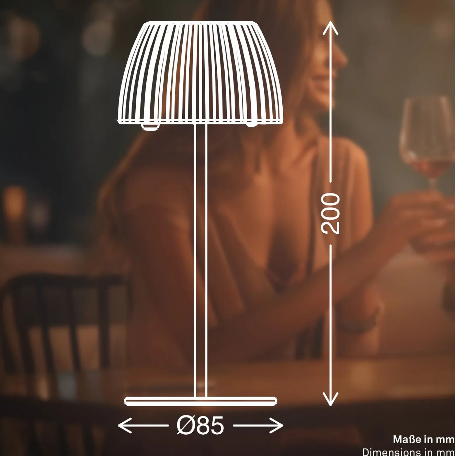 Lámpara de mesa LED recargable Brilo unplugged Riffle, 20 cm, blanca
