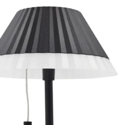 Lámpara de mesa LED recargable Ilvi de Lindby, negra, aluminio, Ø 17,5 cm