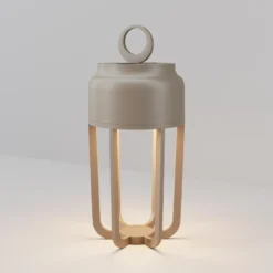 Lámpara de mesa LED recargable Vetra, color beige, altura 22 cm, metal, IP54,