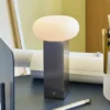 Lámpara de mesa LED recargable LOW, color níquel, altura 20 cm, metal