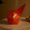Lámpara de mesa LED recargable Gubi Bagdad, naranja, altura 36 cm, acero