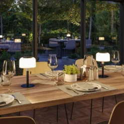 lámpara de mesa LED solar Bartja de Paulmann, negra, IP44 atenuable