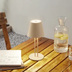 Lámpara de mesa Lindby LED recargable Janea TWIN, beige, metal