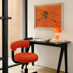 Lámpara de mesa recargable BELL PORTABLE de Tom Dixon, roja, 28 cm, IP44