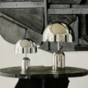 Lámpara de mesa recargable BELL PORTABLE de Tom Dixon, plateada, 28 cm, IP44