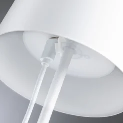 Lámpara de mesa recargable LED Gilo de Paulmann, blanca, plástico, IP44