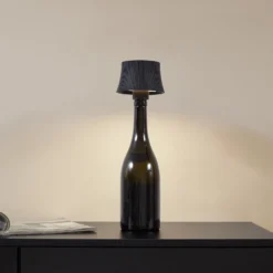 Lámpara de mesa recargable LED Lindby Linor, negra, USB, regulador táctil