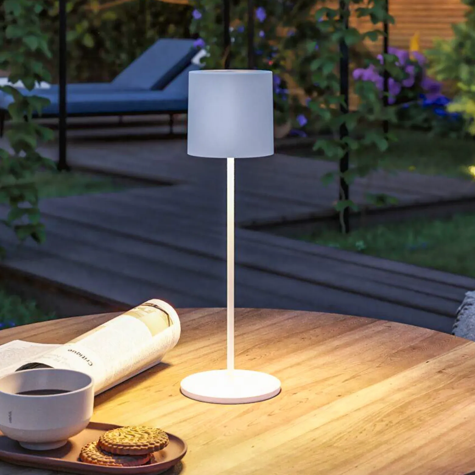 Lámpara de mesa recargable LED Tuni de Paulmann, blanca, plástico, IP44