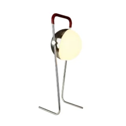 Lámpara de mesa recargable LED Mova de Dyberg Larsen, burdeos, IP44