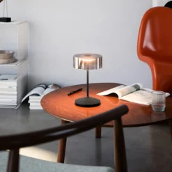 Lámpara de mesa recargable Numotion LED, negra, cristal, IP54, atenuable