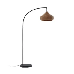 Lámpara de pie exterior Lucande Taniola, beige, ratán, 195 cm, IP44