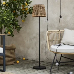 Lámpara de pie LED Cesta 127cm marrón/negro plástico/metal