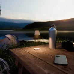 Lámpara de sobremesa recargable LED de bolsillo Nuindie, beige, IP54, atenuable