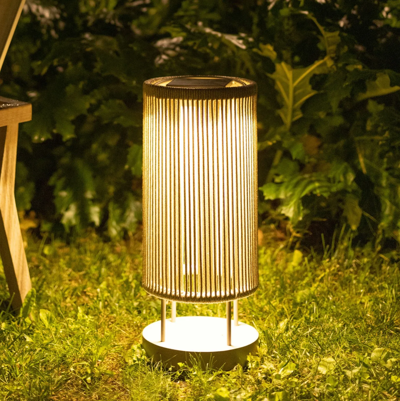 Lámpara de suelo solar LED Rop&Strip Altura 58 cm, 3.000 K, 500 lm