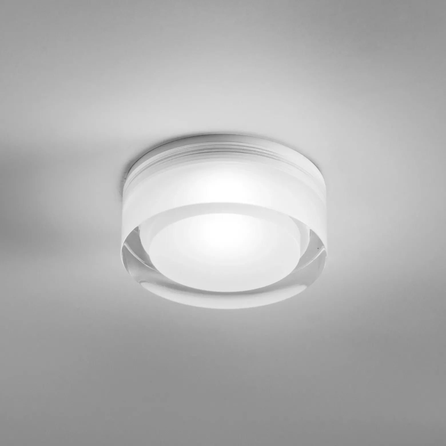 Lámpara empotrable Egger DLS Phoenix, blanca, Ø 9 cm, acrílico 3.000 K