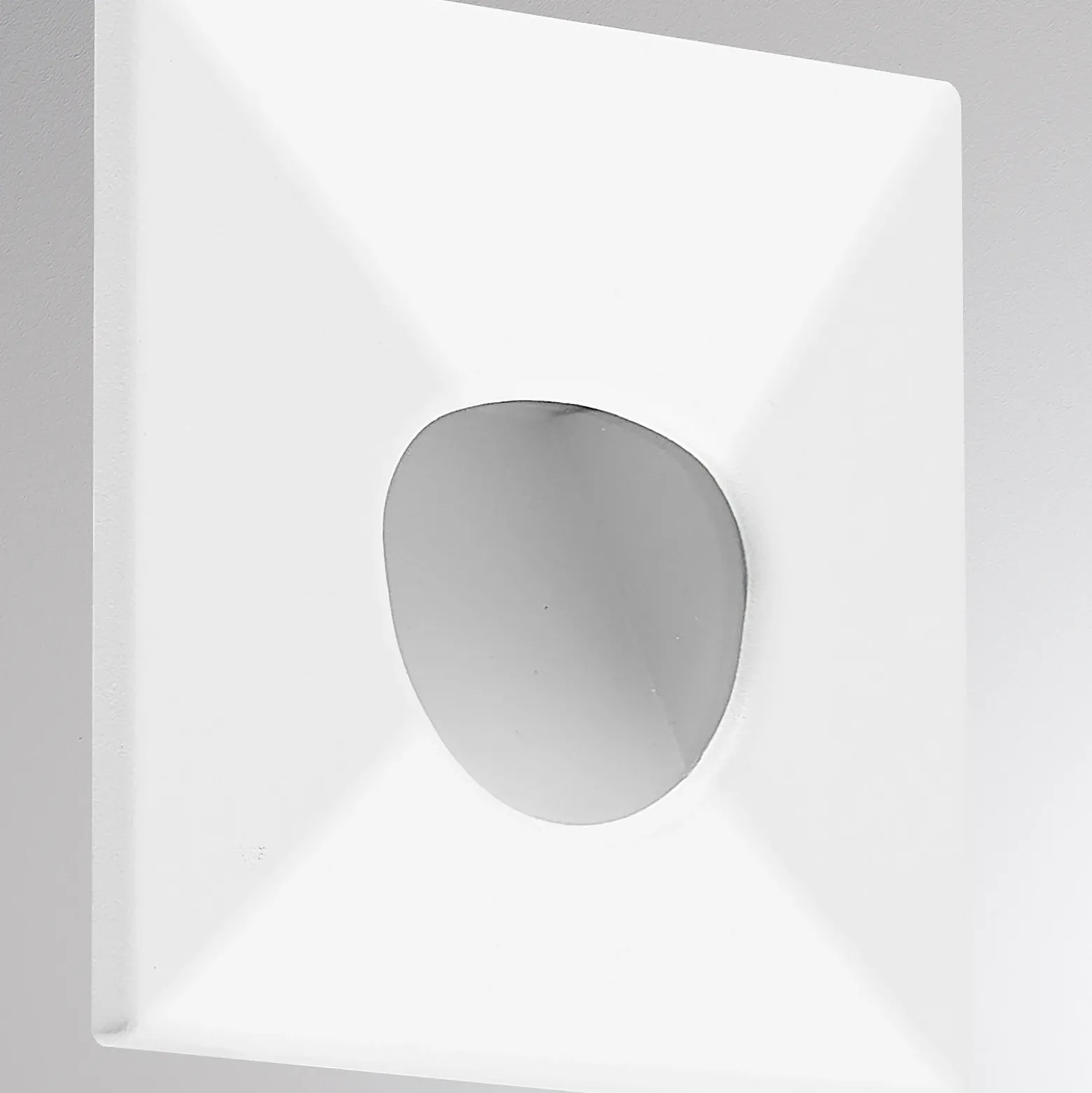 Lámpara empotrable LED Molto Luce Wall 68 R Sina IP44 SQ, blanca, CCT