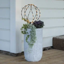 Lámpara LED con pica Esfera, Ø 30 cm, pila metálica negra