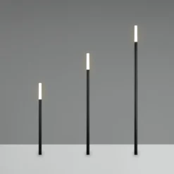 Lámpara LED con pica STICK, negra, 3 luces, IP44, enchufe