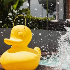 Lámpara LED de diseño DUCK-DUCK XL para exteriores en color amarillo