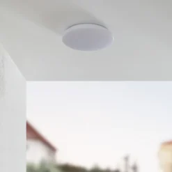 Lámpara LED de techo para exterior Doki de Lindby, 34 cm, blanca, plástico
