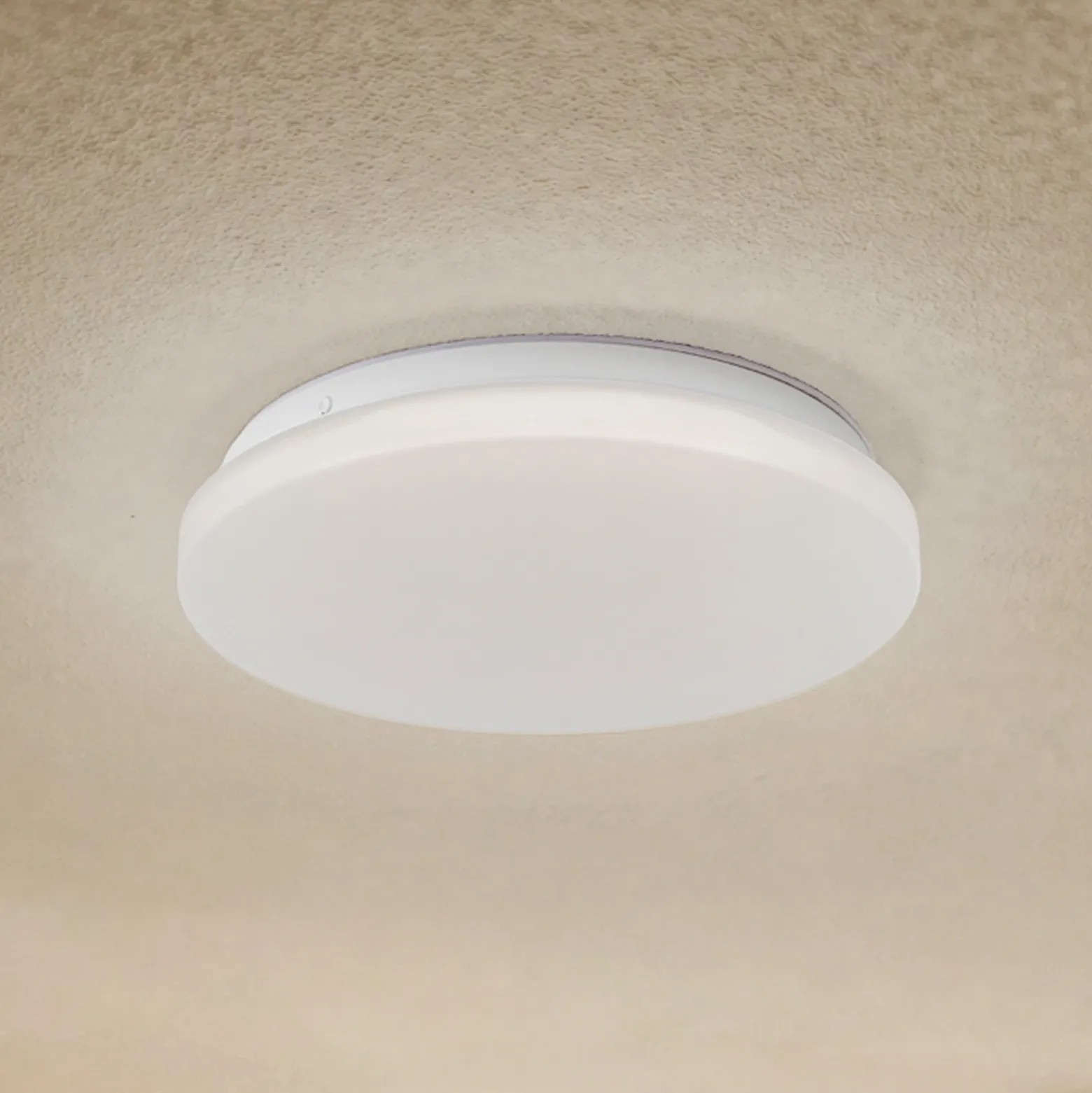 Lámpara LED de techo para exterior Lindby Kirkola, 4000 K, Ø 26 cm, blanca