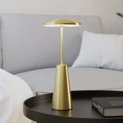 Lámpara LED recargable Piccola, color latón, altura 28 cm, IP54