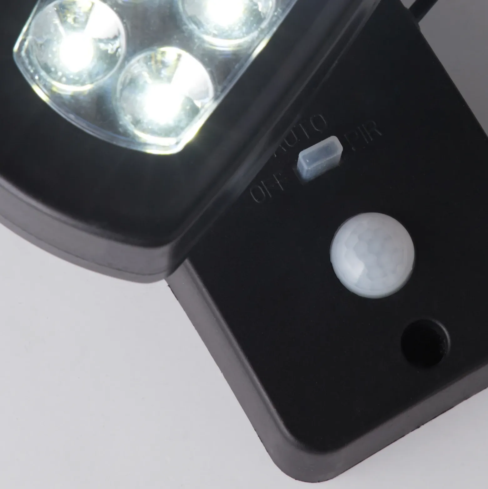Lámpara LED solar de pared 67423BK-PIR, detector de movimiento
