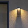 Lámpara LED solar de pared Les Jardins Teckalu, gris/negro