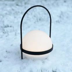Lámpara LED solar Dyberg Larsen Summer, blanco/negro, altura 26 cm