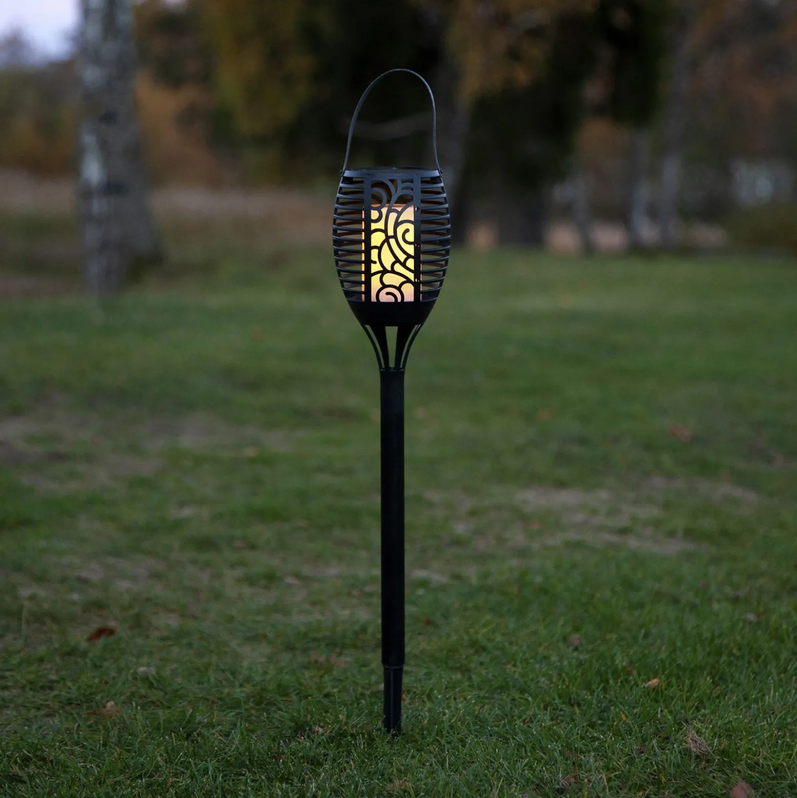 Lámpara LED solar Flame, tres opciones de uso, 42 cm