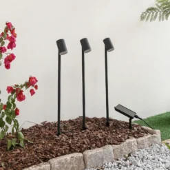 Lámpara LED solar Lindby Myric, juego de 3, negro, aluminio, 3000 K