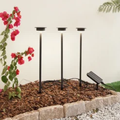 Lámpara LED solar Lyris de Lindby, juego de 3, negro, aluminio, 3000 K