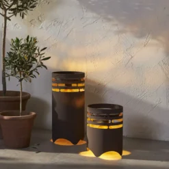 Lámpara LED solar Marron, altura 25 cm, marrón, metal, USB-C