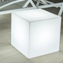 Lámpara LED solar Newgarden Cuby, 40 x 40 cm