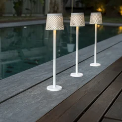 Lámpara LED solar Newgarden Greta, blanca