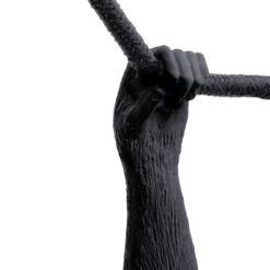 Lámpara SELETTI Monkey, ancho 44 cm, negra, enchufe, IP44